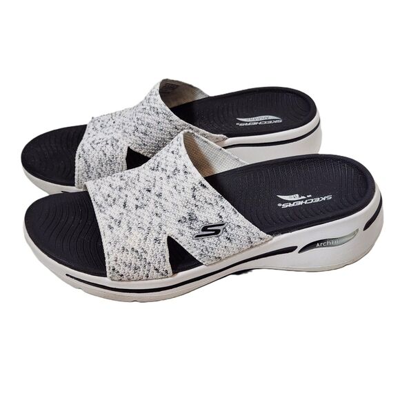 Skechers Arch Fit Slide Sandals Women's size 8 - Picture 1 of 13